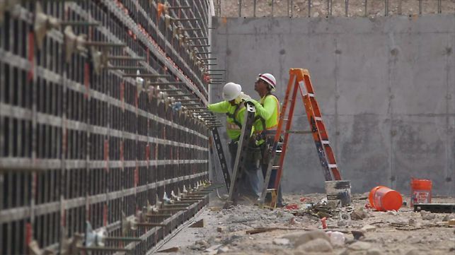 duo-lightweight-handset-formwork.jpg duo-lightweight-handset-formwork.jpg
